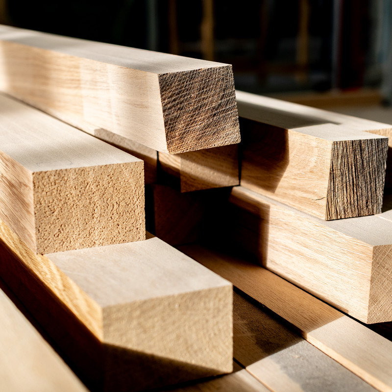 fuchs treppen holztreppe massivholz kanteln eiche rohmaterial werkstatt