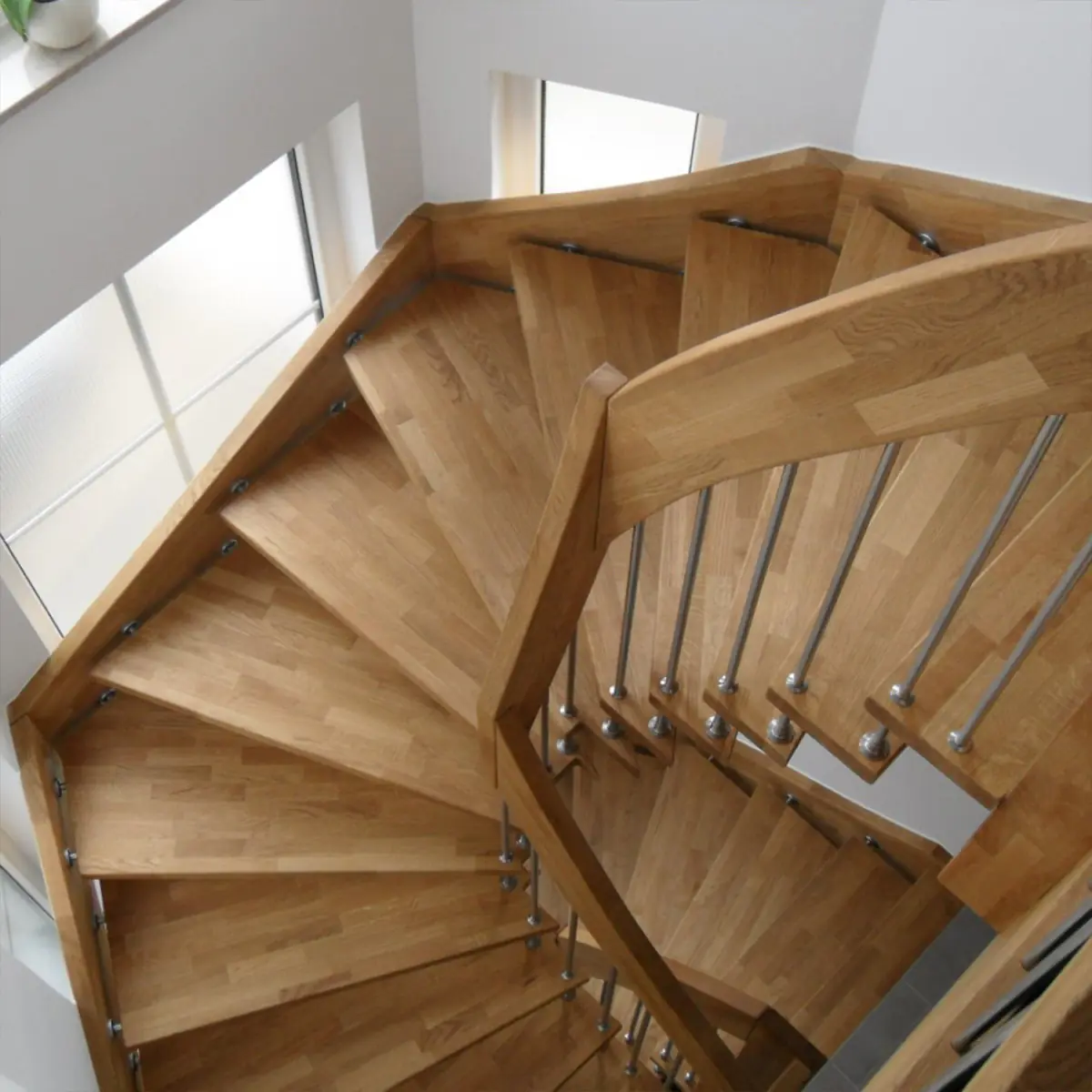 fuchs treppen freigetragene treppe casa uno eiche keilgezinkt lackiert