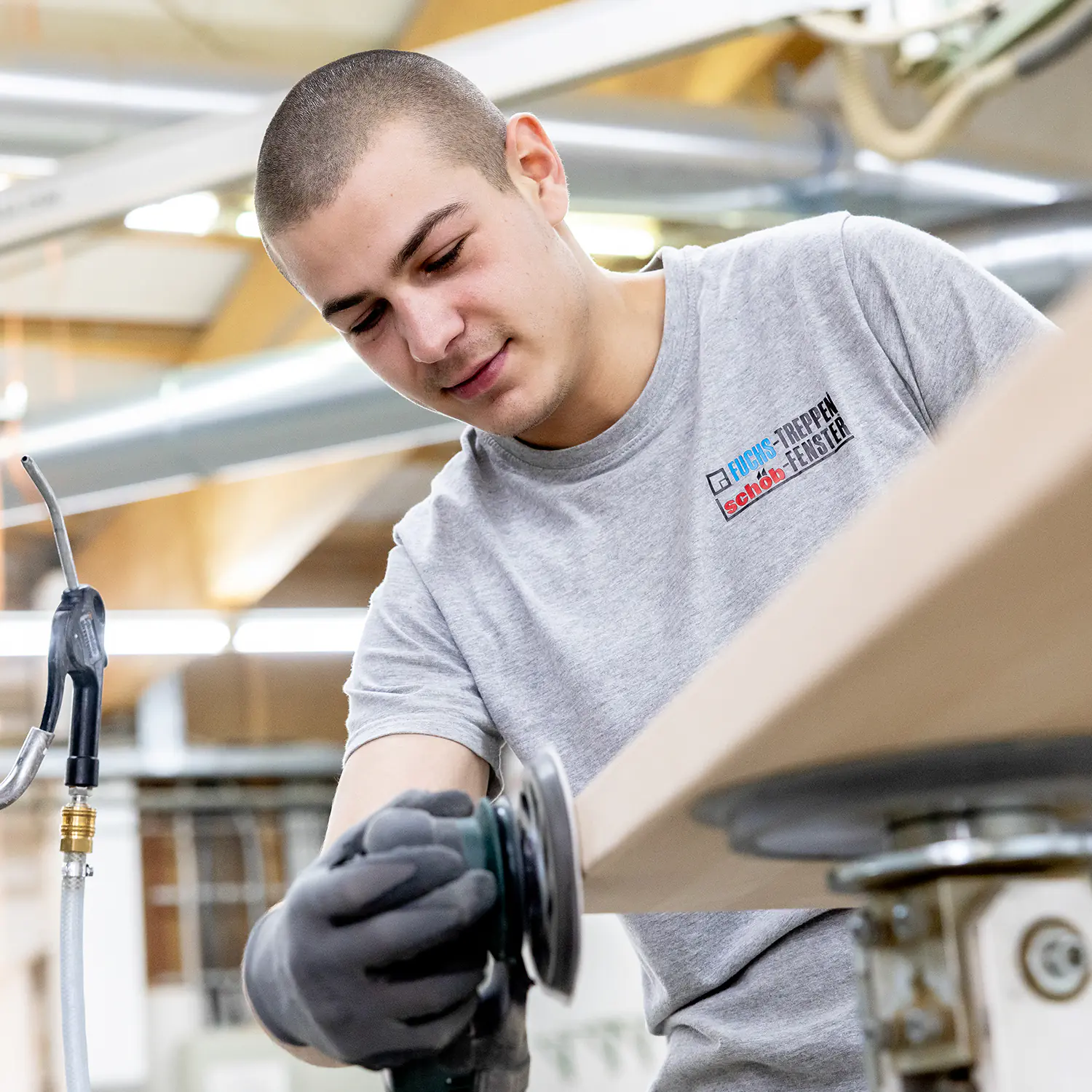 fuchs treppen holztreppe werkstatt schleifen stufenelement exzenterschleifer