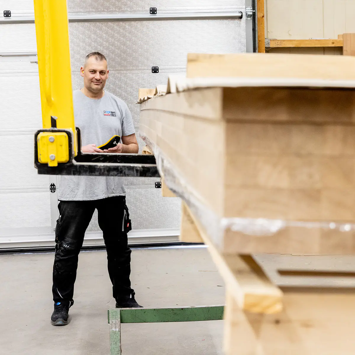 fuchs treppen holztreppe werkstatt transport treppenrohling eiche frontansicht