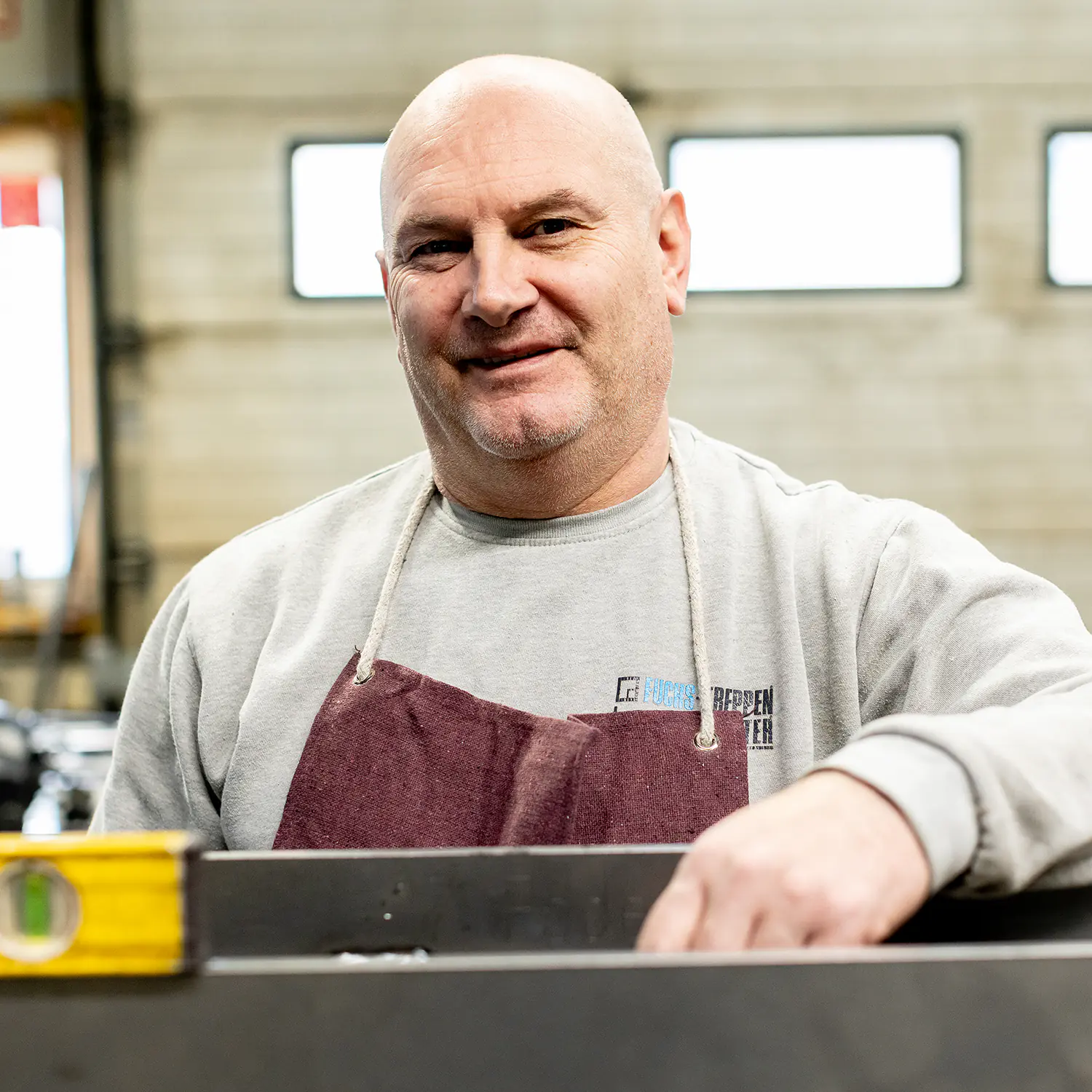 fuchs treppen stahlbau werkstatt qualitaetspruefung wasserwaage